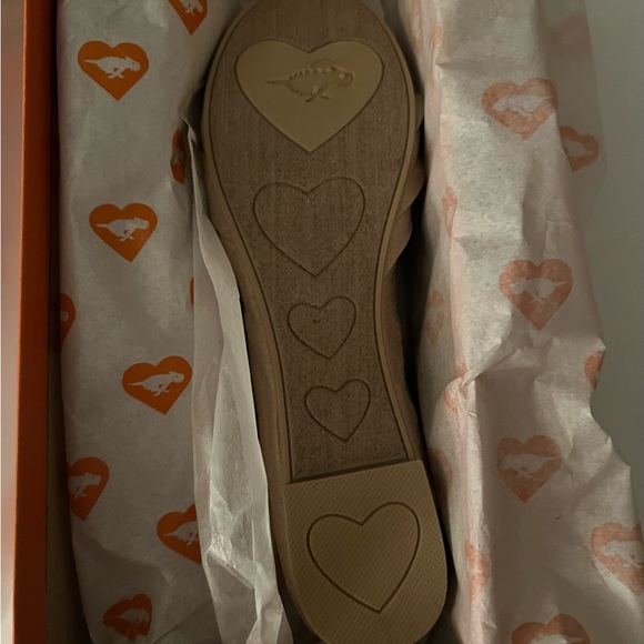 NWB Rocket Dog Myrna Tai Silk sesame ballet flats. Size 6. - Picture 4 of 7